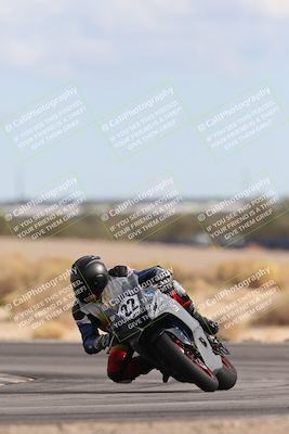 media/Nov-16-2025-Race Pace (Sun) [[8c5fa54630]]/Verified Riders/9-Turn 16 (150pm)/